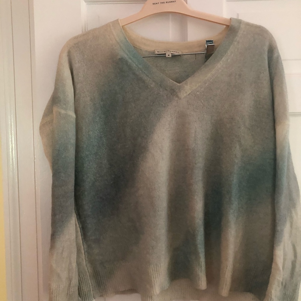 100% cashmere, ombré white and WArren sweater